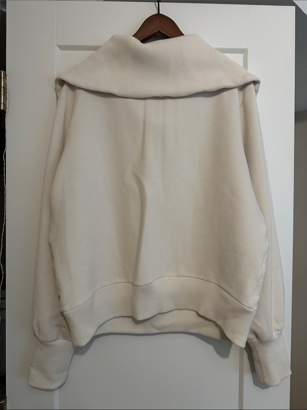 Varley Vine Half-Zip Pullover - Picture 3 of 4